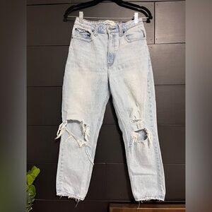 ABERCROMBIE & FITCH The Mom Hi Rise Curve Love Distressed Denim Jeans Sz 26/2s
